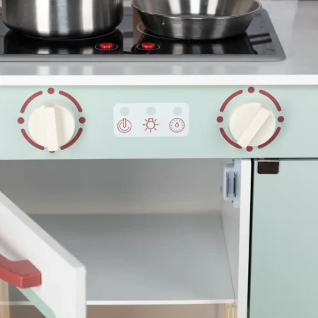 Drvena kuhinja sa svetlom i zvukom