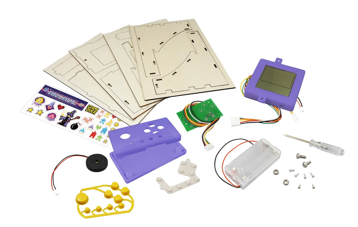 BUKI Arcade sadrzaj seta - drveni delovi LCD konzola nalepnice